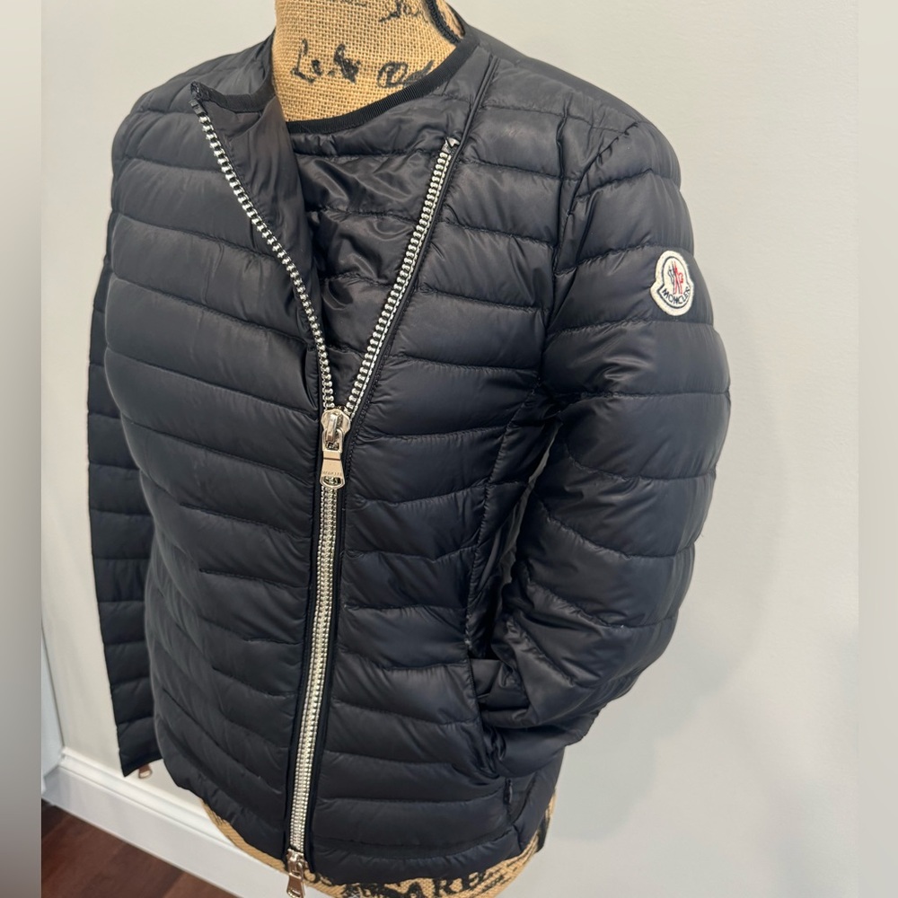 Women's MONCLER Amey Quilted Down Puffer Jacket Full Zip RARE Size 0 Black